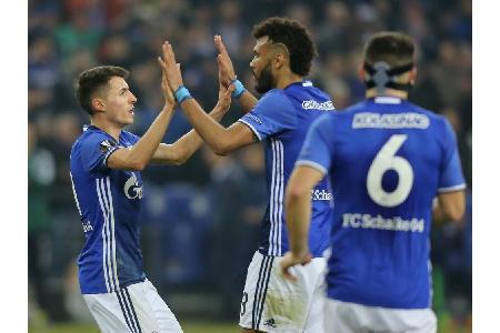 Mit angezogener Handbremse ins Achtelfinale: Schalke reicht 1:1