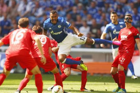 Mit Choupo-Moting könnte der FC Schalke einen weiteren Offensivmann zum Nulltarif verlieren. Unter anderem sollen Stoke und ...