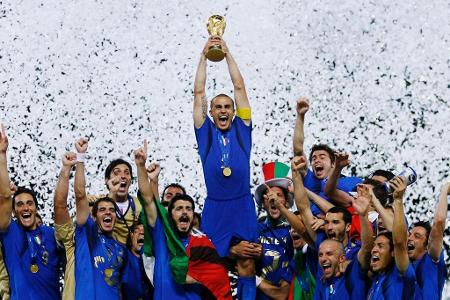 Erst zum zweiten Mal überhaupt ging der Titel 2006 nicht an einen Offensivspieler. Italiens Fabio Cannavaro hatte den Deutsc...