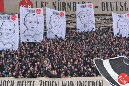 Nürnberg-Fans ehren während des Auswärtsspiels gegen Hertha die Legenden ihres Vereins.