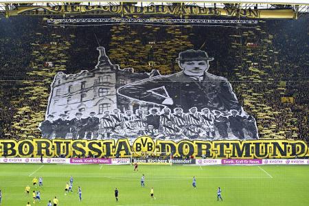 Huldigung eines Gründungsmitglieds! BVB-Choreo zur Einweihung des Grabes von Gründungsvater Franz Jacobi.