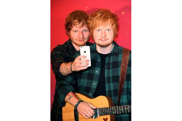 ...sich in Wachs verewigt bewundern dürfen. Musiker Ed Sheeran reiste im Mai extra nach New York, um schnell ein Selfie mit ...