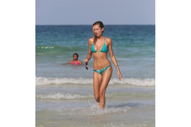 Badespaß 2013: Wir zeigen, was die Promis am Strand so treiben