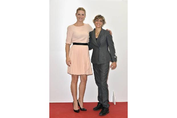 ...Giulia Bongiorno kämpft Michelle mit der Stiftung gegen Gewalt an Frauen. Beim Film Festival stellten die beiden den Kurz...