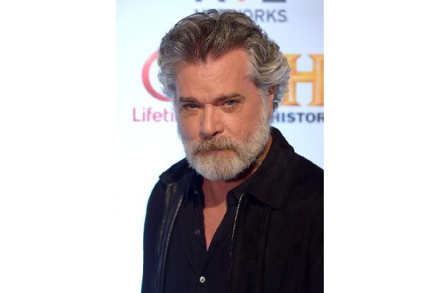 Auch Ray Liotta wurde im Alter von sechs Monaten adoptiert. Als er selbst Vater wurde, engagierte der 