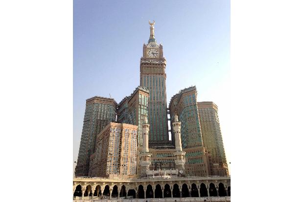 Makkah Clock Royal Tower Xinhua .jpg