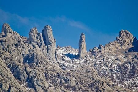 Steine und Felsen soweit das Auge reicht. Im Naturpark Velebit leben dennoch zahlreiche Tierarten. Bären, Wölfe, Luchse aber...