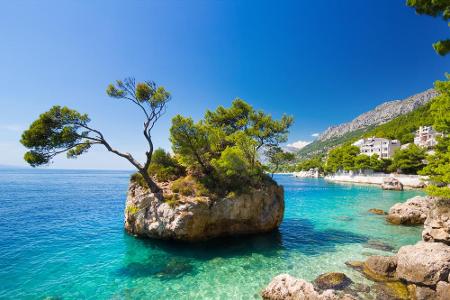 Sonne, Meer und Gebirge - das alles finden Urlauber in Dalmatien. Viel Freude bei Ihrem Urlaub in Kroatien.