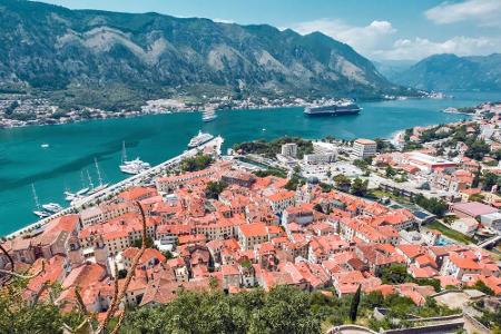 Platz 9: Kotor - Die kleine Stadt in Montenegro ist seit 1979 ein UNESCO Weltkultur- und Naturerbe. Sie liegt in einer Bucht...