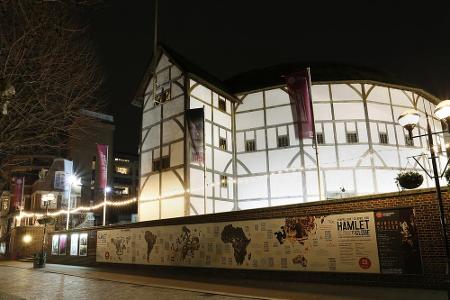 Im Jahre 1599 wurde das Globe Theatre erbaut. Das Theater ist vor allem durch Aufführungen von Stücken von William Shakespea...