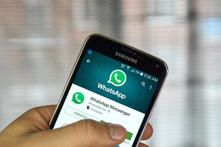 Sie haben keine Lust mehr auf WhatsApp? Unter Einstellungen/Account können Sie Ihr Konto komplett löschen. Dann werden alle ...