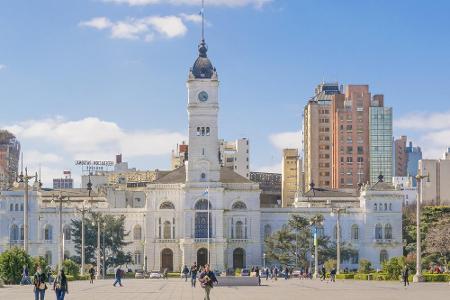 Südamerikas Stadt der Liebe ist Buenos Aires. Nichts zeigt dies mehr als der berühmteste Tanz Argentiniens, der Tango. Der T...