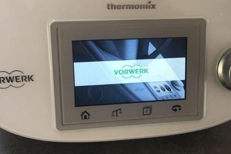 Das Gerät bootet beim Starten des Thermomix und lässt sich anschließend per App steuern.