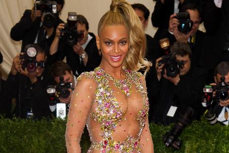 Ein Hauch von nichts: Beyoncé im transparenten Kleid