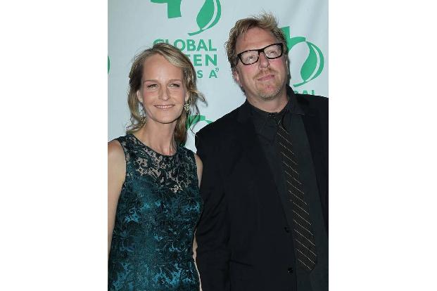 ...ist es aber offiziell: Nach 16 Jahren miteinander gehen Helen Hunt und Filmproduzent Matthew Carnahan fortan getrennte We...