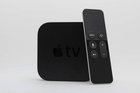 Apple TV 4 und die neue Siri-Fernbedienung.