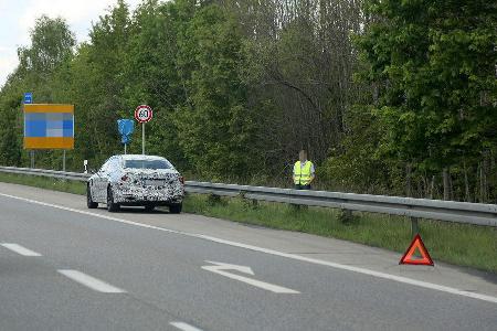 Erlknig BMW 7er Plug-In-Hybrid Panne