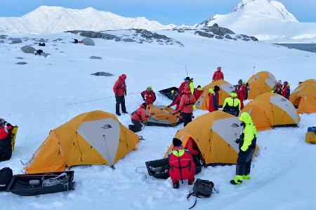 Die Amundsen-Nacht beginnt mit einer vorhergehenden Informationsveranstaltung mit dem erfahrenen Expeditionsteam