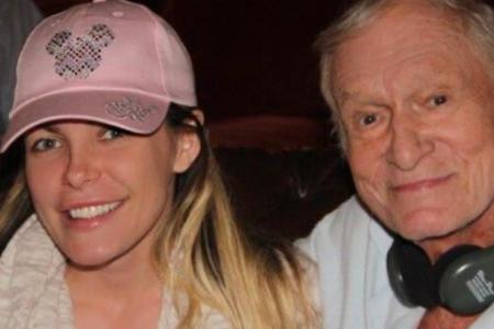 Hugh Hefner beim Kinoabend mit seiner Frau: Dieses Bild postete der 