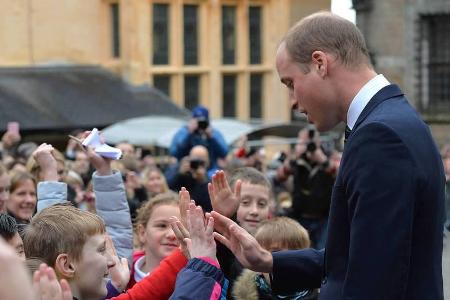 Prinz William kam am Montagmorgen bei seinen jungen Fans auf Stirling Castle gut an