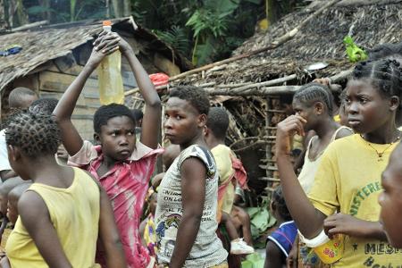 Ein kurzer Blick auf die Lebenserwartung seiner Bürger lässt vermuten, wieso sich die Zentralafrikanische Republik auf dem 1...