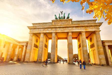 Das Brandenburger Tor lockt jährlich viele Touristen nach Berlin