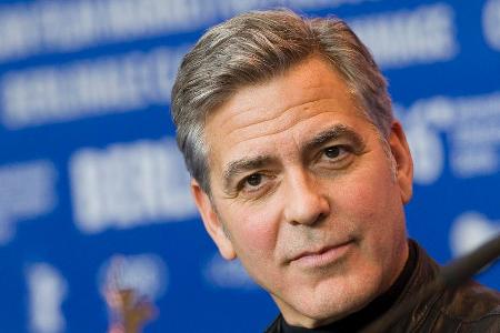 George Clooney erfuhr durch einen Reporter von der Scheidung seines Freundes Brad Pitt