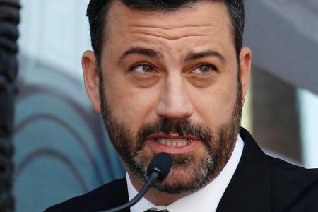 Jimmy Kimmel kennt sich mit Moderationen aller Art aus - hier spricht er bei einer Ehrung für Schauspiel-Star Kelly Ripa
