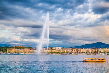 Das Wahrzeichen Genfs ist der Jet d'eau - ein Springbunnen im Genfersee mit einem bis zu 140 Meter hohen Wasserstrahl. Pro S...