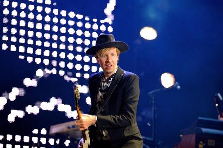 Musiker Beck (46) bekannte sich 2005 zu seiner Scientology-Mitgliedschaft. Öffentlich vermeidet es der Sänger jedoch meist, ...