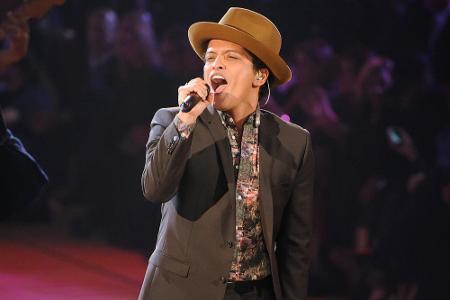 Bruno Mars wird zusammen mit Beyoncé und Coldplay beim Super Bowl 50 auftreten