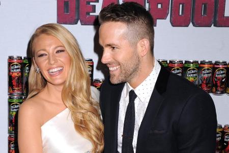 Blake Lively und Ryan Reynolds strahlten bei ihrem ersten öffentlichen Auftritt seit der Geburt von Töchterchen James