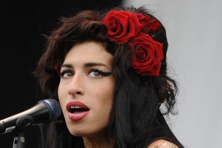 Amy Winehouse hatte vor ihrem Tod mit Drogen- und Alkoholproblemen zu kämpfen