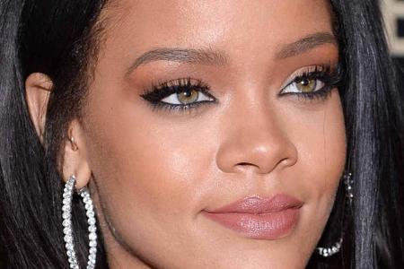 Rihanna weiß, was eine Überraschungs-Party ausmacht