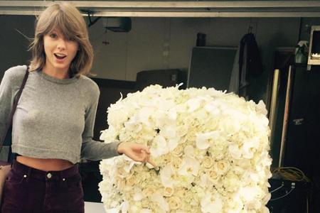 Taylor Swift freut sich über Blumen von Kanye West