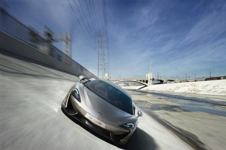 Flache, 328 km/h schnelle Flunder: McLaren 570S