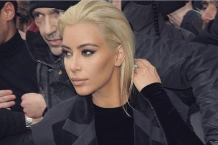 Kim Kardashian hat eine neue Haarfarbe und bald auch wieder Nachwuchs?