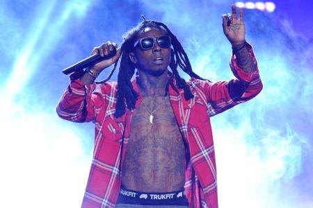 Lil Wayne: Nach einem Konzert sollen seine Tour-Busse befeuert worden sein