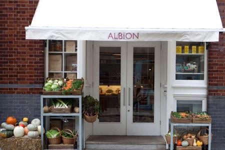 In einem Londoner Lagerhaus gelegen: Hotel Albion Café