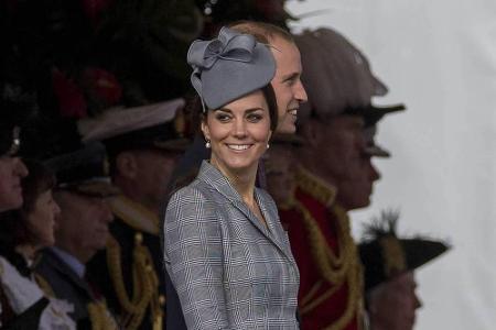 Ton in Ton: Kate Middleton setze auf ein kühles Blau-Grau beim Staatsempfang