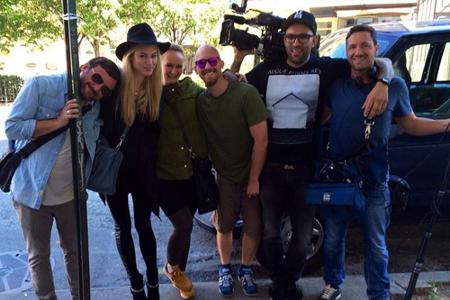 Larissa Marolt (2. v. l.) mit ihrer TV-Crew beim Dreh für ihre neue Sendung in New York