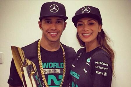 Nicole Scherzinger und Lewis Hamilton feiern den zweiten Weltmeistertitel des Rennfahrers