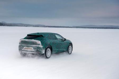 Jaguar I-Pace getarnt Schnee Fahrbericht 2018