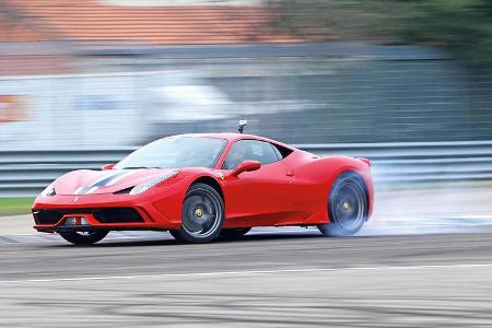 Ferrari 458 Speciale, Seitenansicht, Driften