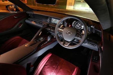 Lexus LC 500h, Cockpit