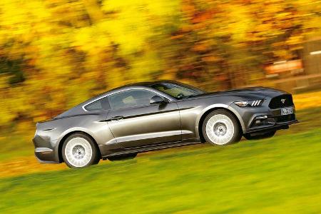 Ford Mustang 2.3 Ecoboost Fastback, Seitenansicht