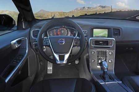 Volvo V60 Polestar, Cockpit