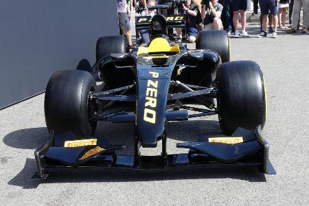 Pirelli F1-Showcar - 2017er Reifen - GP Monaco 2016