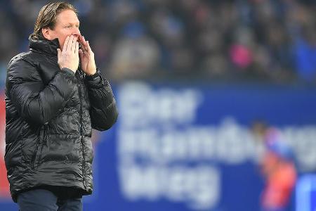 Markus Gisdol darf sich anschließend auf der Trainerbank des HSV versuchen. Der Ex-Hoffenheimer kann beim Dino aber auch kei...