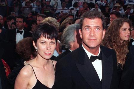 Den Rekord in Hollywood hält Mel Gibson. Er heiratete seine Frau Robyn Moore vor seinem Durchbruch. Da es keinen Ehevertrag ...